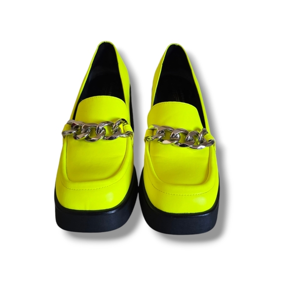 CALL IT SPRING Women's Noella Bright Green Chain Accent Vegan Platform Loafers - Picture 4 of 16